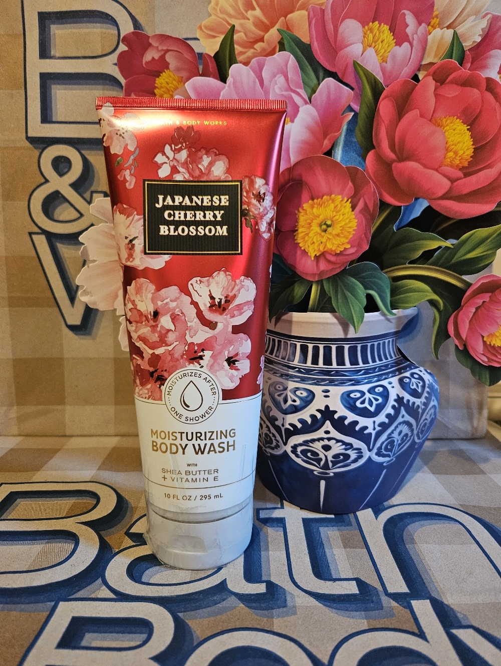 NWT Bath & Body Works Japanese Cherry Blossom Moisturizing Body Wash - Red